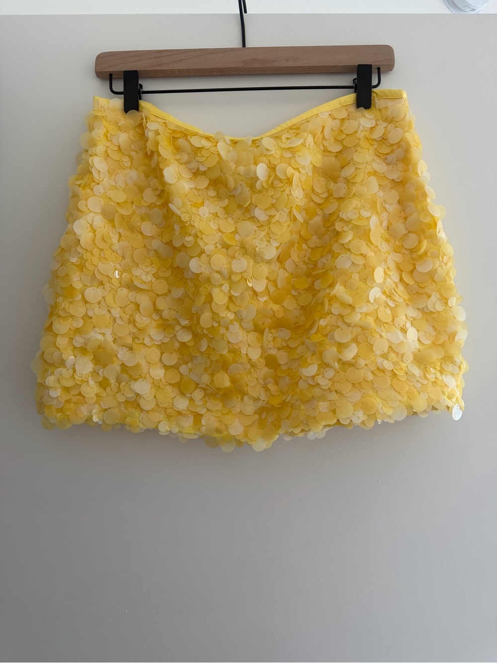 Zara Yellow Sequin Mini Skirt NWT Size M Yellow Sequin Mini Skirt